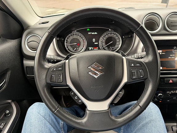 Suzuki Vitara 16 of 27