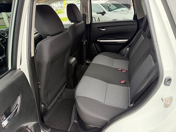 Suzuki Vitara 15 of 27