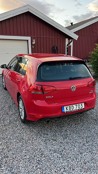 Volkswagen Golf VII 3 of 10