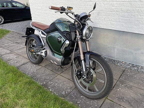 Super Soco TC Elmoped i fint skick 2 of 4