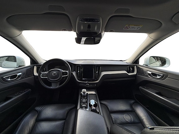 Volvo XC60 9 of 15