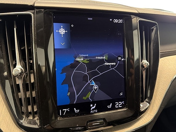 Volvo XC60 15 of 15