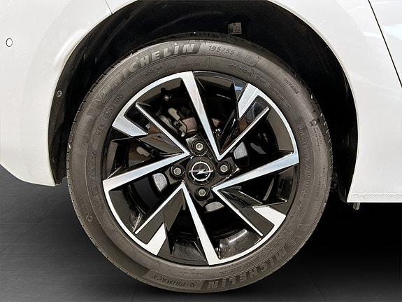 Opel Corsa 16 of 17