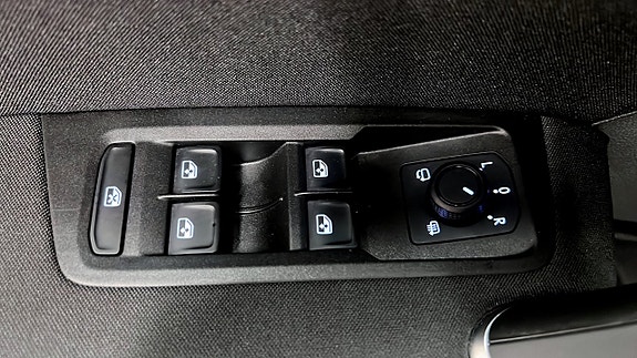 Volkswagen Touran 15 of 23