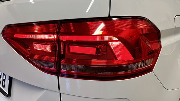 Volkswagen Touran 14 of 23