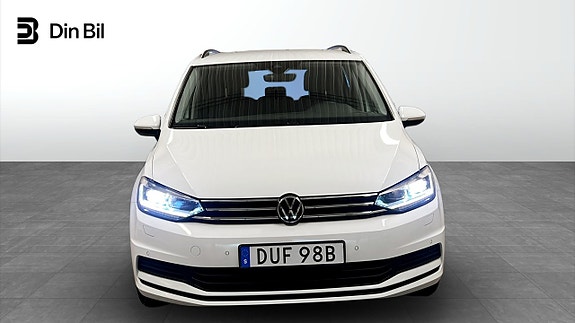 Volkswagen Touran 4 of 23