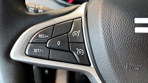 Dacia Sandero 10 of 13