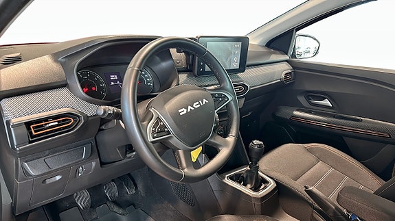 Dacia Sandero 4 of 13