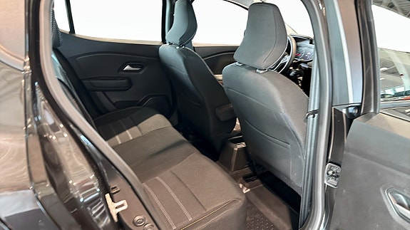 Dacia Sandero 5 of 13