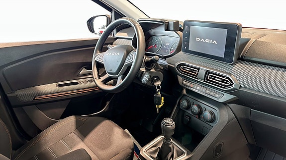 Dacia Sandero 3 of 13