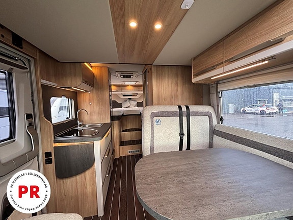 Knaus SKY WAVE 650 MEG 9 of 14