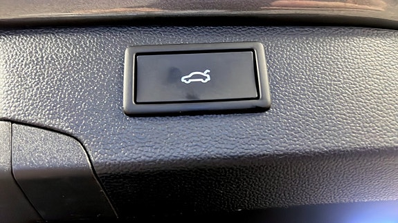 Volkswagen Passat 25 of 26