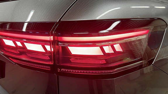 Volkswagen Passat 16 of 26