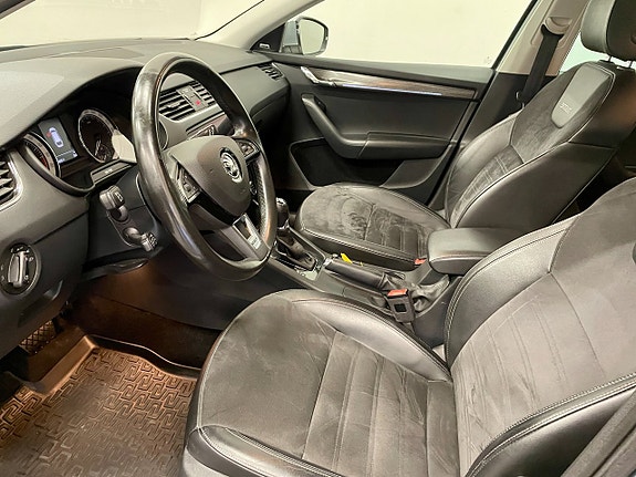 Skoda Octavia Scout 7 of 27