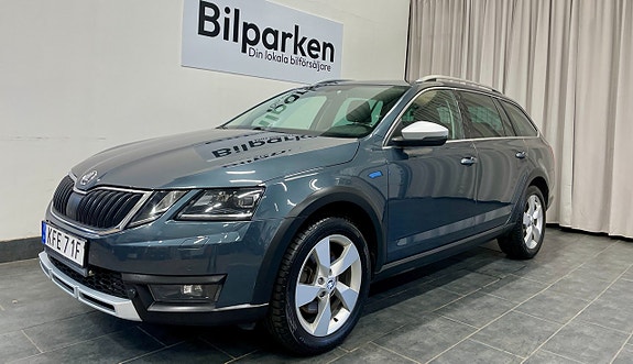 Skoda Octavia Scout 2 of 27