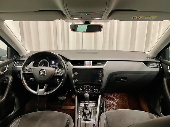 Skoda Octavia Scout 21 of 27