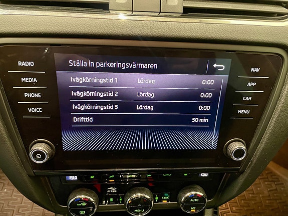 Skoda Octavia Scout 16 of 27