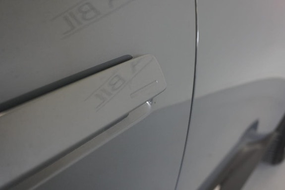 Polestar 3 4 of 25