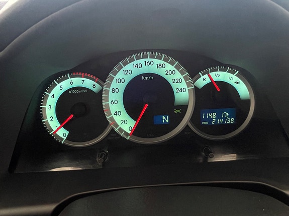 Toyota Corolla Verso 18 of 25