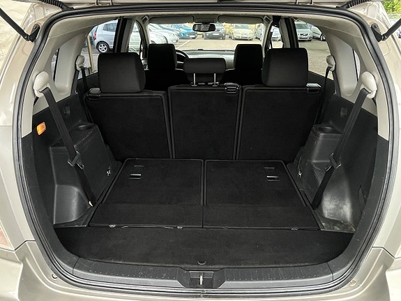 Toyota Corolla Verso 11 of 25