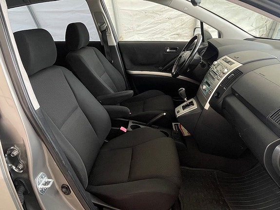 Toyota Corolla Verso 14 of 25