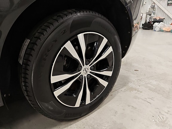 Volvo XC60 11 of 12