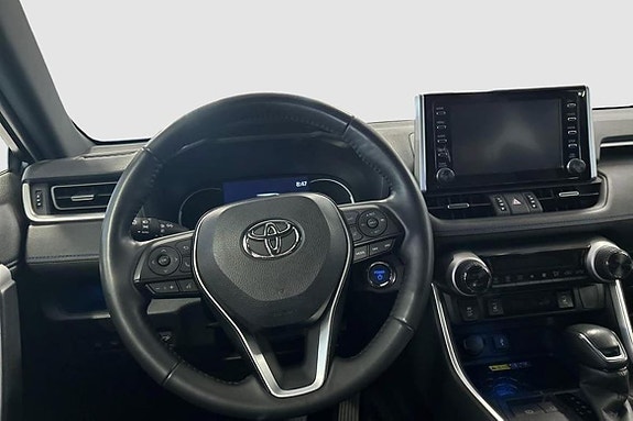 Toyota RAV4 11 of 12