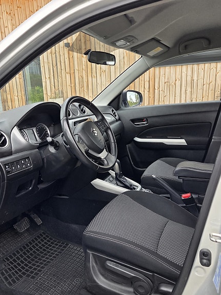 Suzuki Vitara 12 of 13