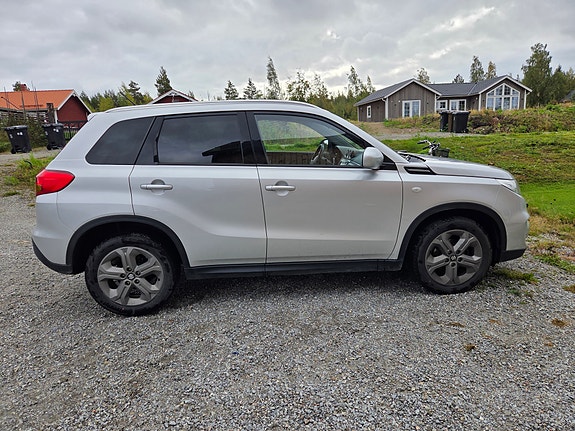 Suzuki Vitara 5 of 13