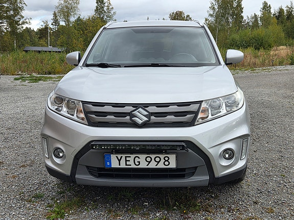 Suzuki Vitara 2 of 13