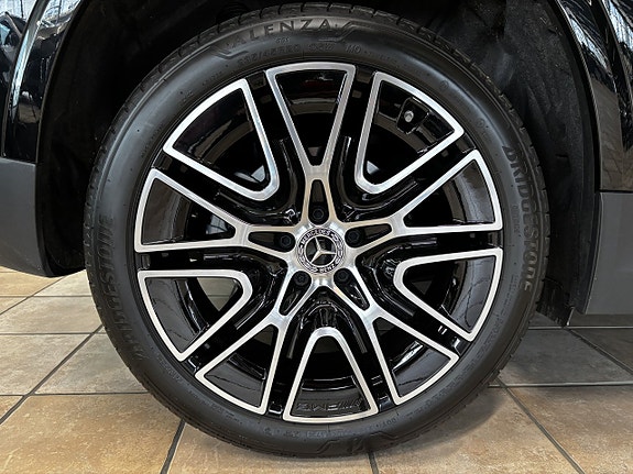Mercedes-Benz GLA250 9 of 11