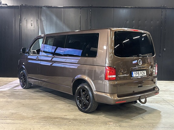Volkswagen Caravelle 4 of 24