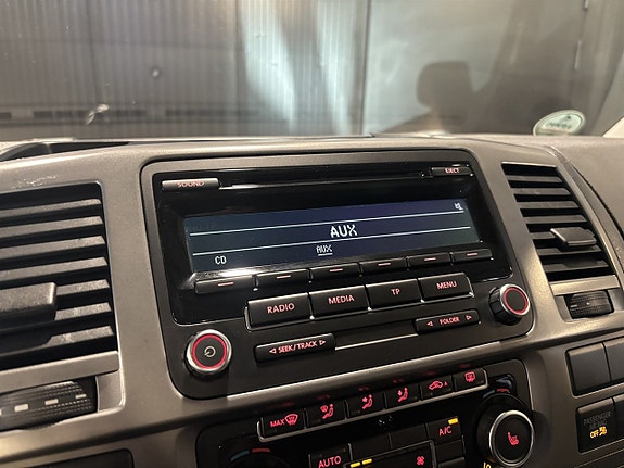 Volkswagen Caravelle 13 of 24