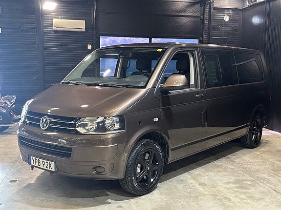 Volkswagen Caravelle 3 of 24