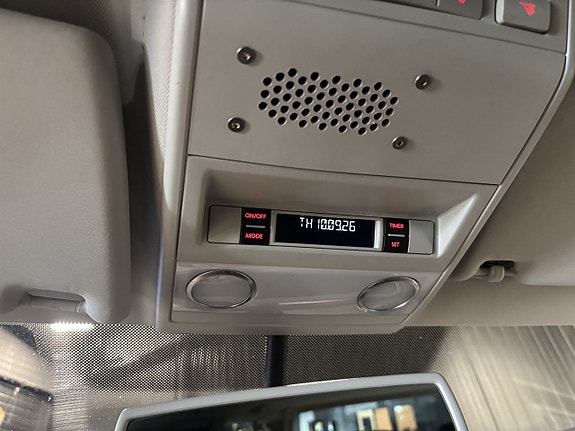 Volkswagen Caravelle 16 of 24