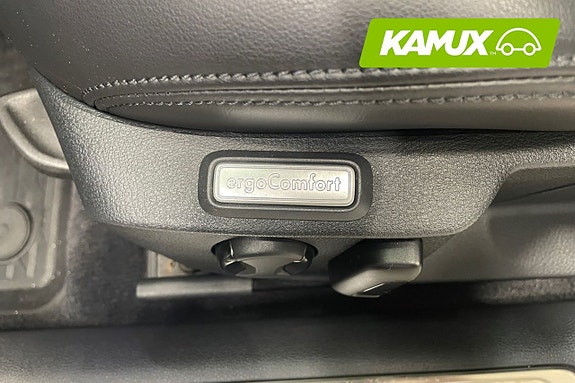 Volkswagen Passat 16 of 18