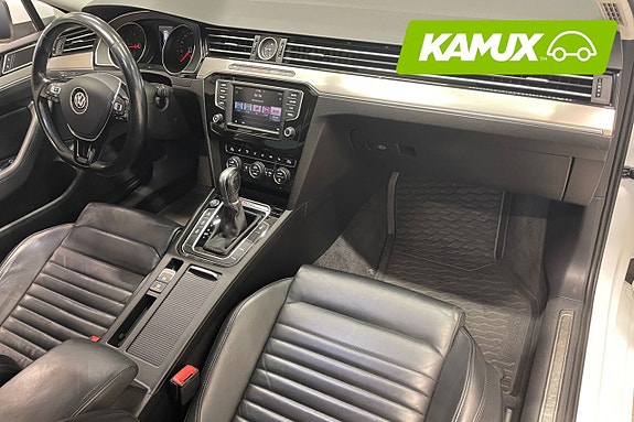 Volkswagen Passat 11 of 18