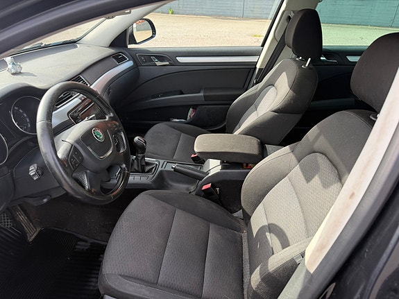 Skoda Superb 7 of 7