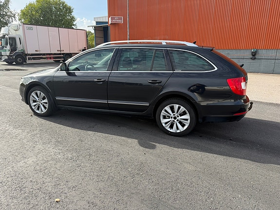 Skoda Superb 4 of 7