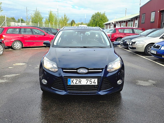 Ford Focus 2 of 22