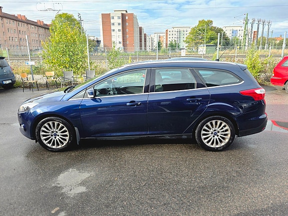 Ford Focus 8 of 22