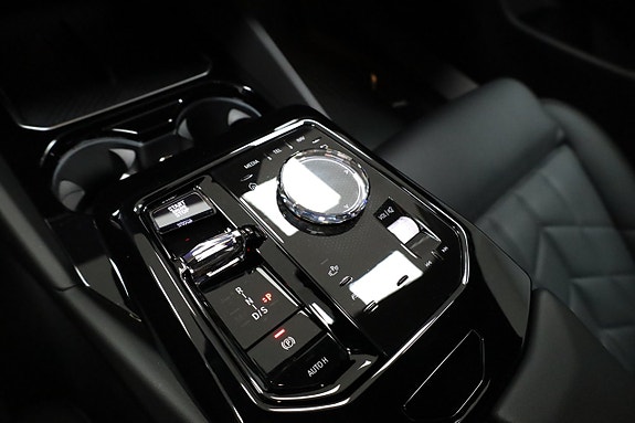 BMW 530e 24 of 30