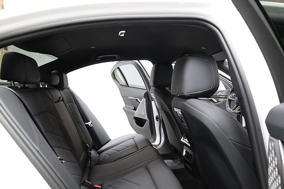 BMW 530e 21 of 30