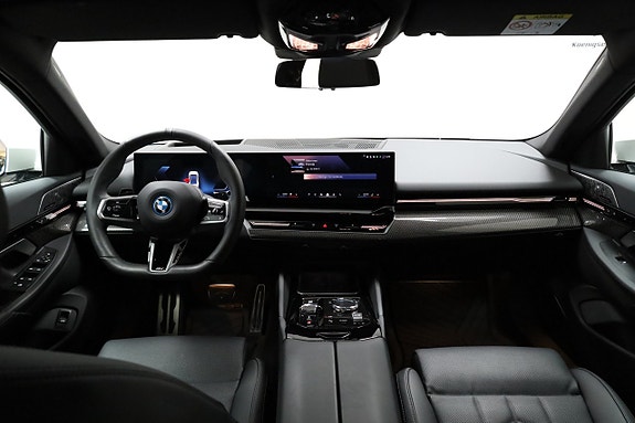 BMW 530e 4 of 30