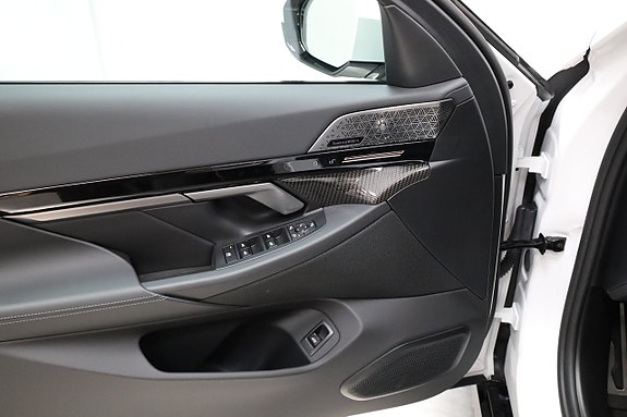 BMW 530e 16 of 30