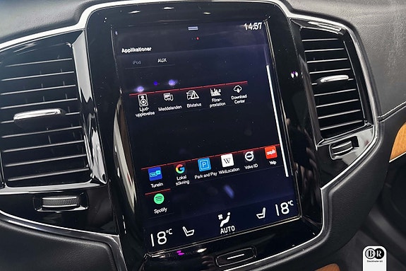 Volvo XC90 14 of 24