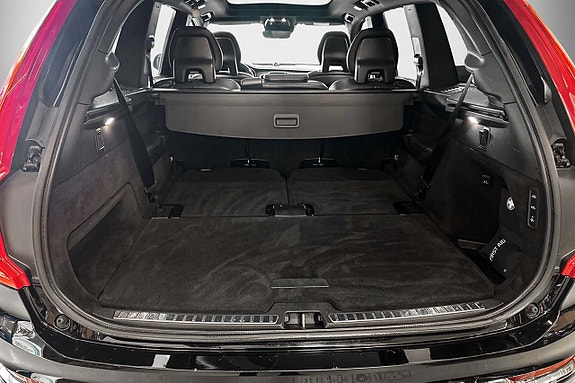 Volvo XC90 24 of 24