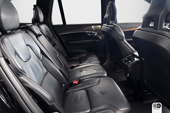 Volvo XC90 9 of 24