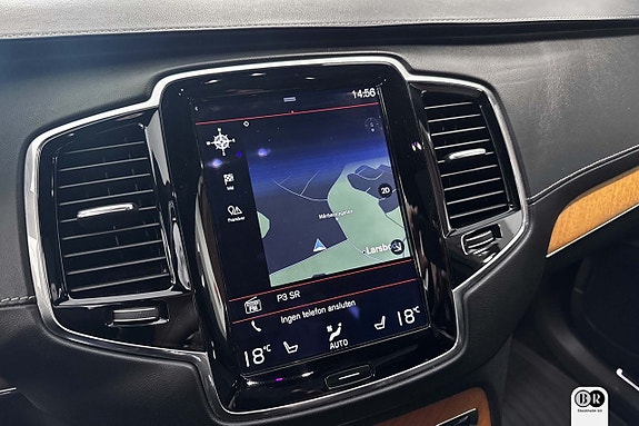 Volvo XC90 12 of 24