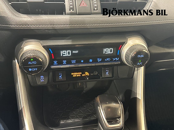Toyota RAV4 13 of 14